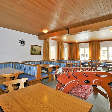 In Near Spieljochbahn 度假居