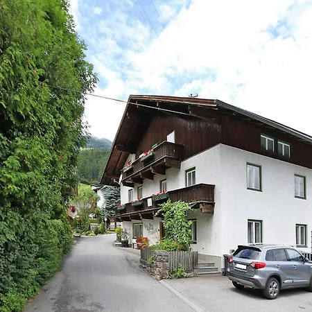 Holiday home In Near Spieljochbahn Fuegen